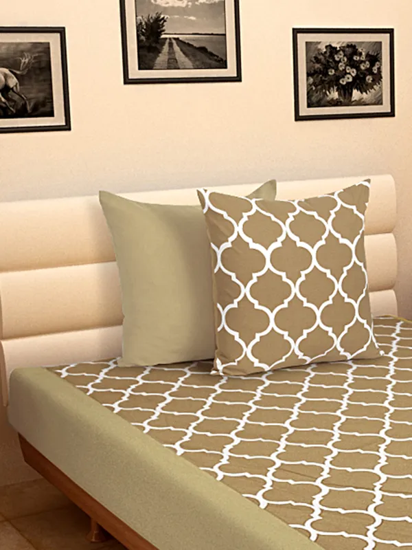 Pack_of_3_Pieces_Cotton_Beige_Ogee_Printed_Single_Bedsheet_With_Sham_Cover_for_Bedroom,_Guest_Room,_Kids_Room