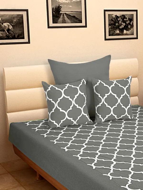 Pack_of_4_Pieces_Cotton_Grey_Ogee_Printed_Single_Bedsheet_With_Sham_Cover_and_Cushion_Cover_for_Bedroom,_Guest_Room,_Kids_Room