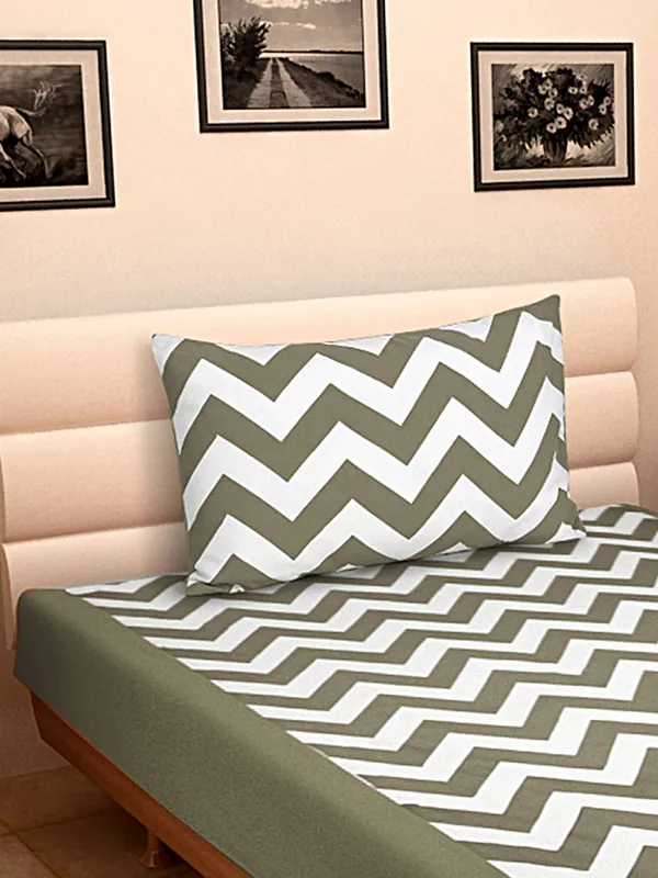 Pack_of_2_Pieces_Cotton_Grey_Chevron_Printed_Single_Bedsheet_With_Pillow_Cover_for_Bedroom,_Guest_Room,_Kids_Room
