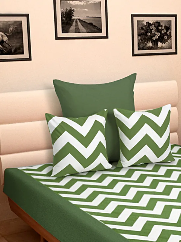 Pack_of_4_Pieces_Cotton_Green_Chevron_Printed_Single_Bedsheet_With_Sham_Cover_and_Cushion_Cover_for_Bedroom,_Guest_Room,_Kids_Room