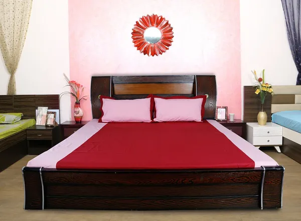 Pack_of_3_Pieces_Cotton_Maroon_Pink_Summer_Fun_Solid_Bed_Sheet_With_Pillow_Covers_for_Bedroom,_Guest_Room,_Kids_Room
