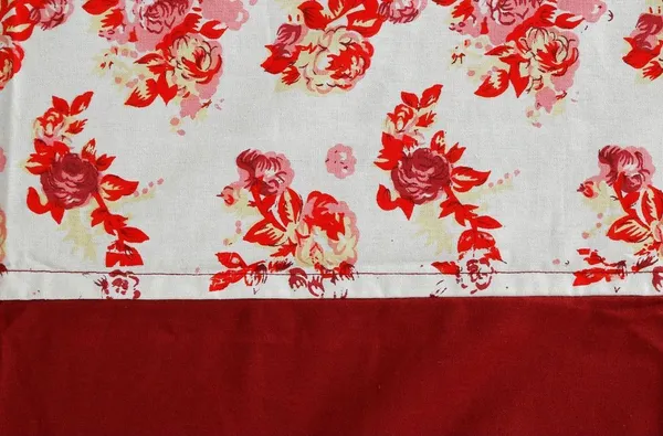 Pack_of_2_&_3_Pieces_Cotton_Maroon_Rose_Printed_Bedsheet_Set_With_Pillow_Covers_for_Bedroom,_Guest_Room,_Kids_Room