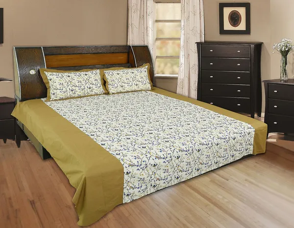 Pack_of_2_&_3_Pieces_Cotton_Beige_Mini_Bird_Cotton_Printed_Bedsheet_Set_With_Pillow_Covers_for_Bedroom,_Guest_Room,_Kids_Room