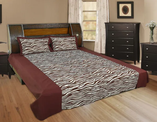 Pack_of_3_Pieces_Cotton_Brown_Zebar_Printed_Bedsheet_Set_With_Pillow_Covers_for_Bedroom,_Guest_Room,_Kids_Room