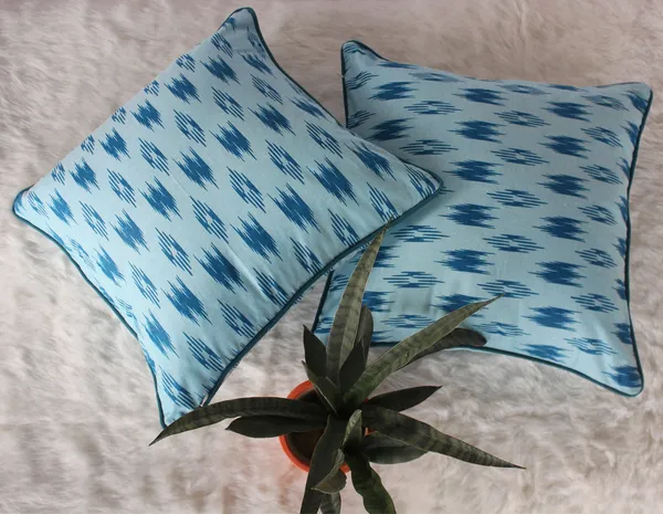 Pack_of_2_Pieces_Cotton_Blue_Pochampaaly_Weave_Ikat_Printed_Cushion_and_Pillow_Cover_For_Living_Room_and_Bedroom