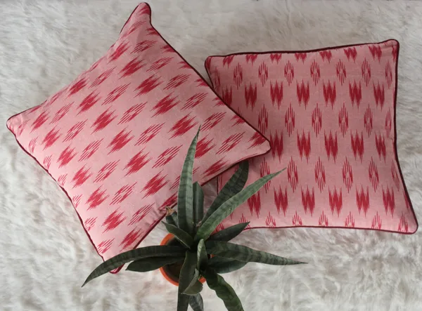 Pack_of_2_Pieces_Cotton_Maroon_Pochampaaly_Weave_Ikat_Printed_Cushion_and_Pillow_Cover_For_Living_Room_and_Bedroom