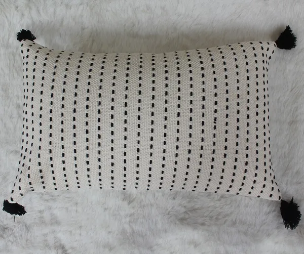 Pack_of_2_Pieces_Cotton_Cream_Boho_Stripe_Tassel_Collection_Cushion_and_Pillow_Cover_for_Living_Room_and_Bedroom