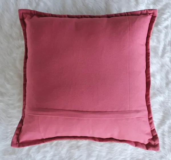 Pack_of_2_Pieces_Polyester_Mauve_Delta_Boucle_Collection_Cushion_and_Pillow_Cover_for_Living_Room_and_Bedroom