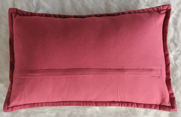 Pack_of_2_Pieces_Polyester_Mauve_Delta_Boucle_Collection_Cushion_and_Pillow_Cover_for_Living_Room_and_Bedroom