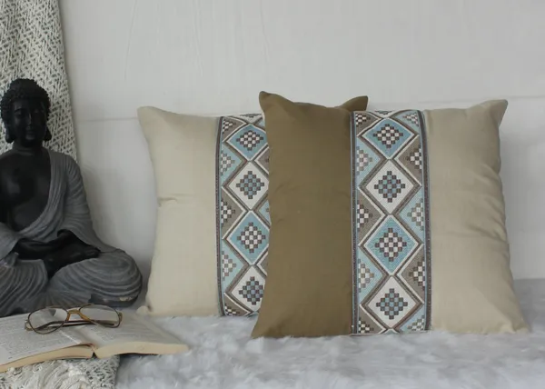 Pack_of_2_Pieces_Cotton_Turquoise_Mesh_Jacquard_Collection_Cushion_Cover_for_Living_Room_and_Bedroom