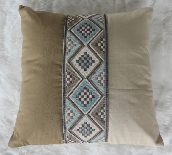 Pack_of_2_Pieces_Cotton_Turquoise_Mesh_Jacquard_Collection_Cushion_Cover_for_Living_Room_and_Bedroom