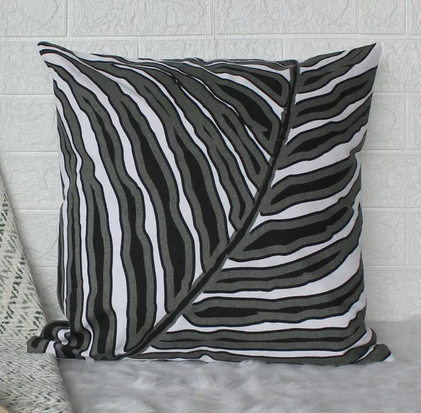 Pack_of_2_Pieces_Cotton_Black_Wild_Ferns_Printed_Collection_Cushion_Cover_for_Living_Room_and_Bedroom