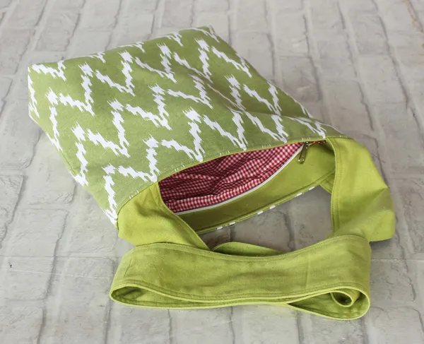 Pack_of_1_Piece_Cotton_Green_Waggle_Printed_Collection_Crossbody_Messenger_Bag_for_Women,_Men,_Girl_&_Boy