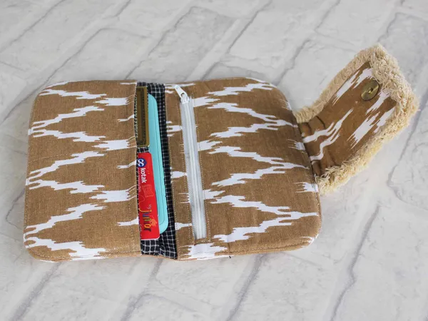 Pack_of_1_Piece_Cotton_Brown_Waggle_Printed_Wallet_Collection_for_Girls_&_Women