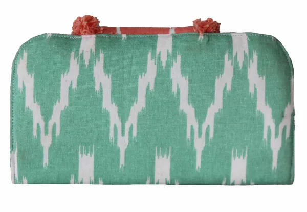 Pack_of_1_Piece_Cotton_Aqua_Waggle_Printed_Wallet_Collection_for_Girls_&_Women