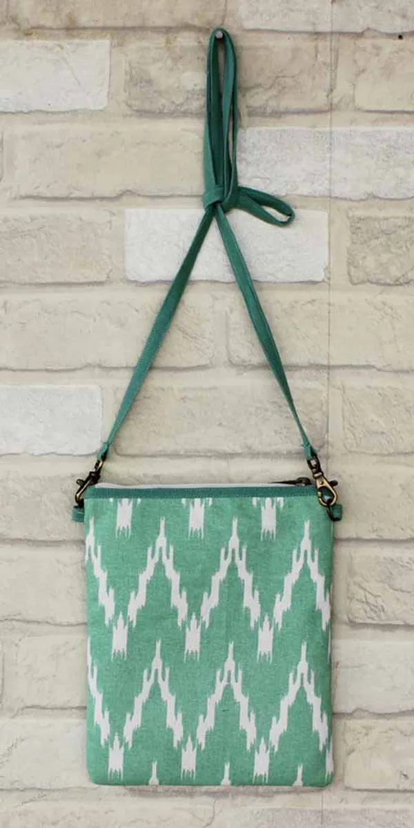 Pack_of_1_Piece_Cotton_Aqua_Waggle_Printed_Collection_Crossbody_Sling_for_Women_&_Girl