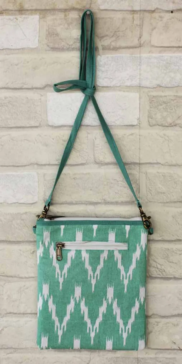 Pack_of_1_Piece_Cotton_Aqua_Waggle_Printed_Collection_Crossbody_Sling_for_Women_&_Girl