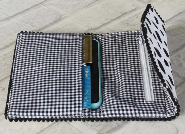 Pack_of_1_Piece_Cotton_Black_Duffy_Dots_Printed_Wallet_Collection_for_Girls_&_Women