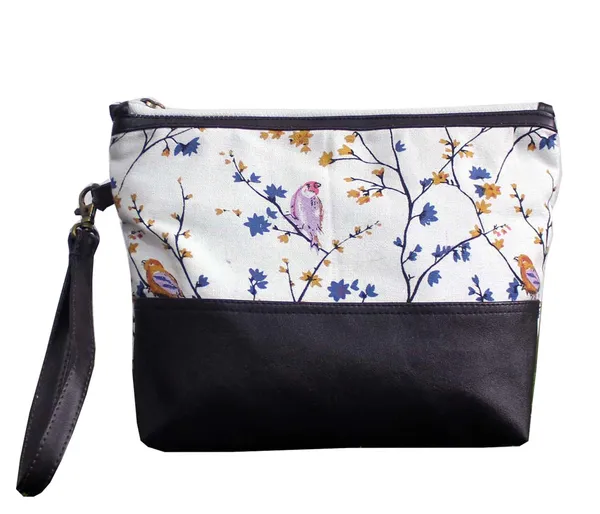 Pack_of_1_Piece_Cotton_Cream_Multi_Bird_Printed_Multi_Utility_Pouch_for_Travel_and_Storage