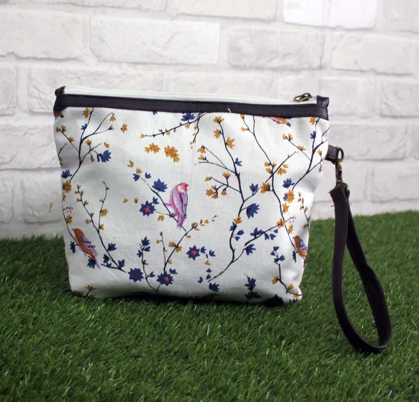 Pack_of_1_Piece_Cotton_Cream_Multi_Bird_Printed_Multi_Utility_Pouch_for_Travel_and_Storage