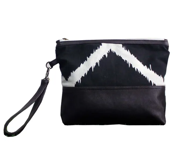 Pack_of_1_Piece_Cotton_Black_Ikat_Printed_Multi_Utility_Pouch_for_Travel_and_Storage_Accessories_Organizer