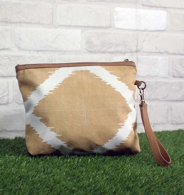 Pack_of_1_Piece_Cotton_Beige_Ikat_Printed_Multi_Utility_Pouch_for_Travel_and_Storage_Accessories_Organizer
