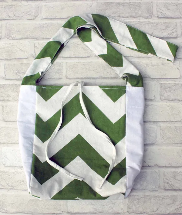 Pack_of_1_Piece_Cotton_Green_Chevron_Printed_Crossbody_Messenger_Bag_for_Women,_Men,_Girl_&_Boy