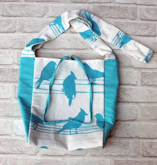 Pack_of_1_Piece_Cotton_Blue_Bird_Printed_Crossbody_Messenger_Bag_for_Women,_Men,_Girl_&_Boy