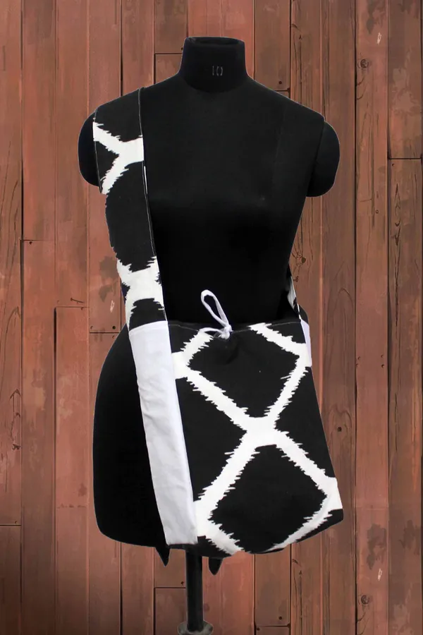 Pack_of_1_Piece_Cotton_Black_Ikat_Printed_Crossbody_Messenger_Bag_for_Women,_Men,_Girl_&_Boy