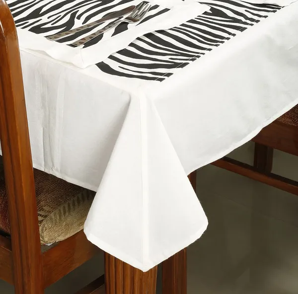 Pack_of_5,7,9_Pieces_Cotton_White_Zebra_Printed_Table_Cover_With_Place_Mat_Set_for_Center_and_Dinning_Table