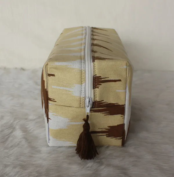 Pack_of_1_Piece_Cotton_Beige_Brown_Printed_Ternion_Collection_Travel_Organize_Pouch_for_Women,_Men,_Girls,_and_Boys