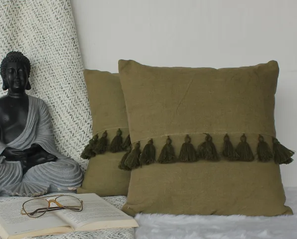 Pack_of_2_Pieces_Cotton_Green_Merit_Cotton_Tassel_Collection_Cushion_and_Pillow_Cover_for_Living_Room_and_Bedroom