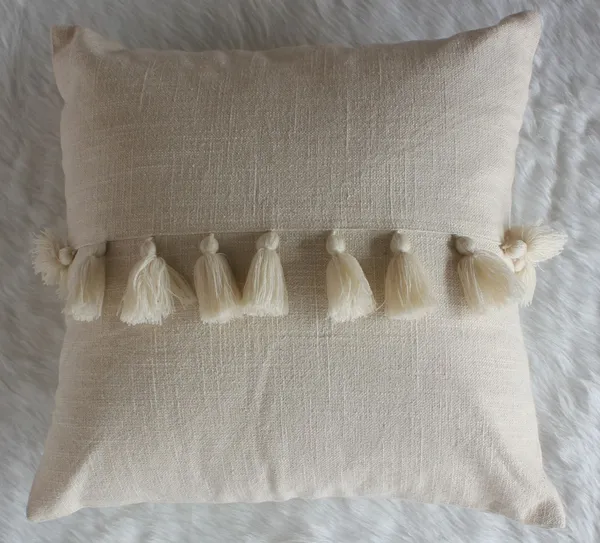 Pack_of_2_Pieces_Cotton_Cream_Merit_Cotton_Tassel_Collection_Cushion_and_Pillow_Cover_for_Living_Room_and_Bedroom