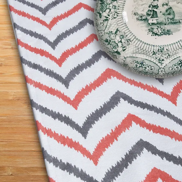 Pack_of_1_Piece_Cotton_Pink_Chevron_Printed_Table_Runner_for_Dining_&_Center_Table