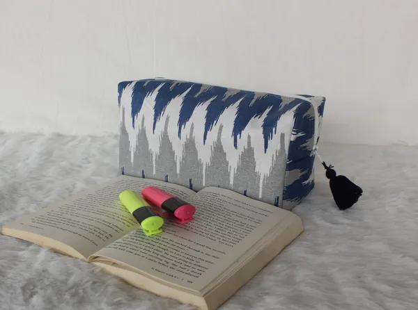 Pack_of_1_Piece_Cotton_Blue_Grey_Printed_Ternion_Collection_Travel_Organize_Pouch_for_Women,_Men,_Girls,_and_Boys