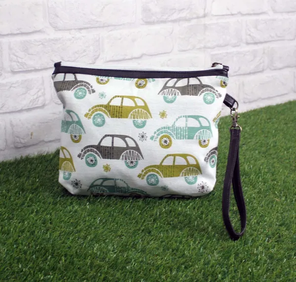Pack_of_1_Piece_Cotton_Green_Fun_With_Car_Printed_Multi_Utility_Pouch_for_Travel_and_Storage