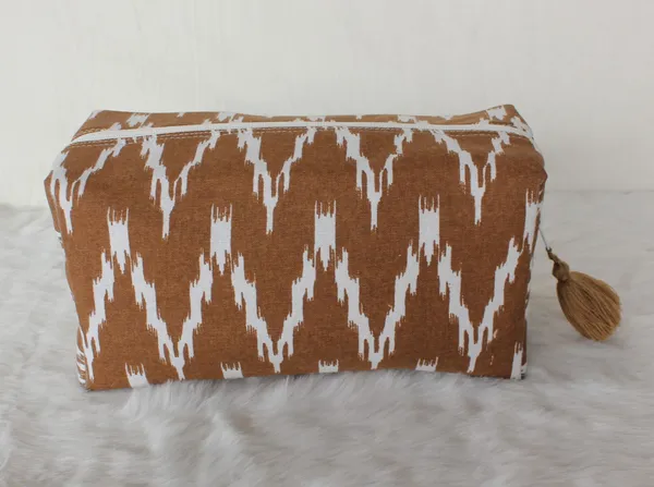 Pack_of_1_Piece_Cotton_Brown_Printed_Waggel_Collection_Travel_Organize_Pouch_for_Women,_Men,_Girls,_and_Boys