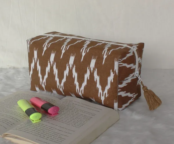 Pack_of_1_Piece_Cotton_Brown_Printed_Waggel_Collection_Travel_Organize_Pouch_for_Women,_Men,_Girls,_and_Boys