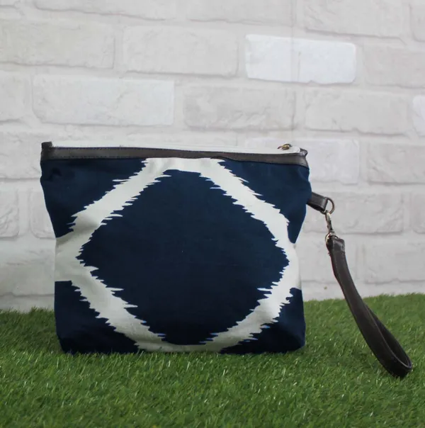 Pack_of_1_Piece_Cotton_Blue_Ikat_Printed_Multi_Utility_Pouch_for_Travel_and_Storage_Accessories_Organizer