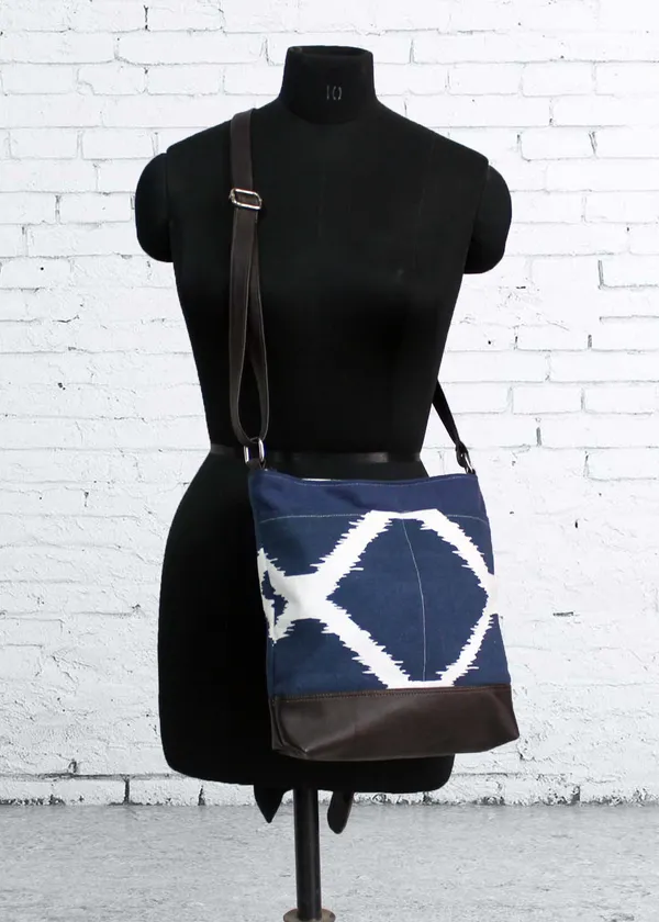 Pack_of_1_Piece_Cotton_Navy_Blue_Burfi_Ikat_Printed_Hand_Bag_for_Girl,_Boy,_Men_and_Women
