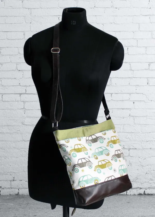 Pack_of_1_Piece_Cotton_Green_Car_Printed_Green_Hand_Bag_for_Girl,_Boy,_Men_and_Women