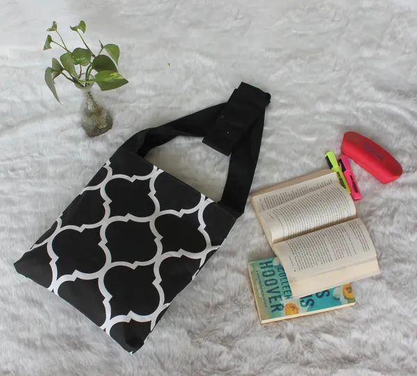 Pack_of_1_Piece_Cotton_Midnight_Black_Ogee_Printed_Collection_Crossbody_Messenger_Bag_for_Women,_Men,_Girl_&_Boy