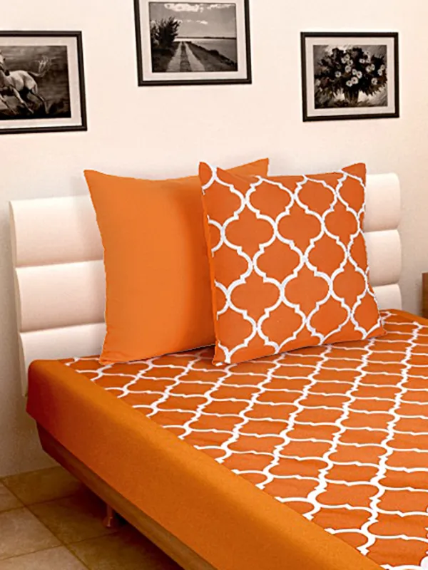 Pack_of_4_Pieces_Cotton_Orange_Ogee_Printed_Single_Bedsheet_With_Sham_Cover_and_Cushion_Cover_for_Bedroom,_Guest_Room,_Kids_Room