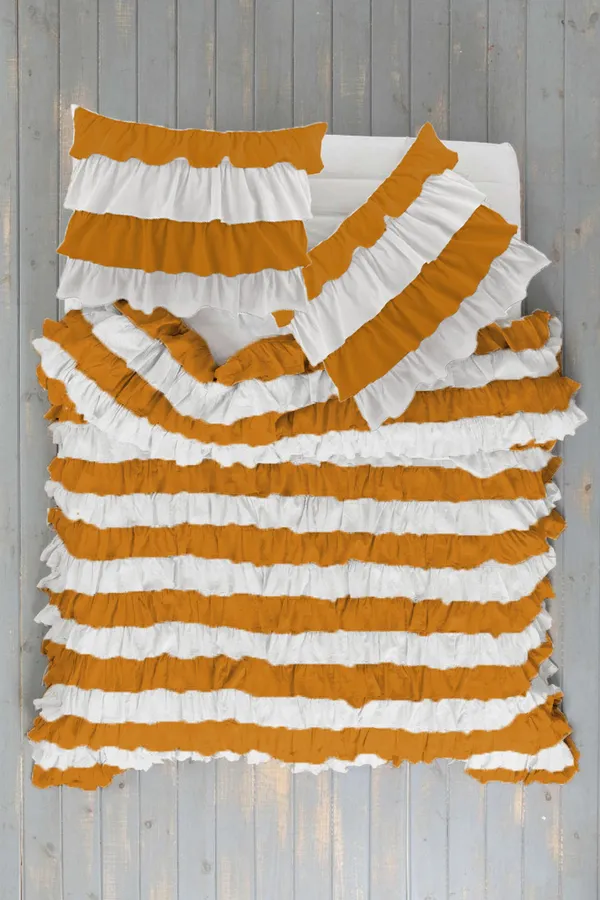 Pack_of_2_&_3_Pieces_Cotton_Ruffle_King_Single_Bedsheet_With_Pieces_Pillow_Cover_for_Bedroom,_Guest_Room,_Kids_Room