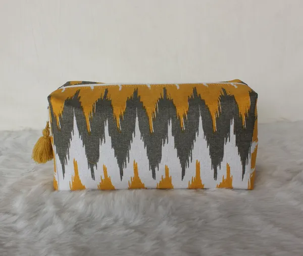 Pack_of_1_Piece_Cotton_Yellow_Grey_Printed_Ternion_Collection_Travel_Organize_Pouch_for_Women,_Men,_Girls,_and_Boys