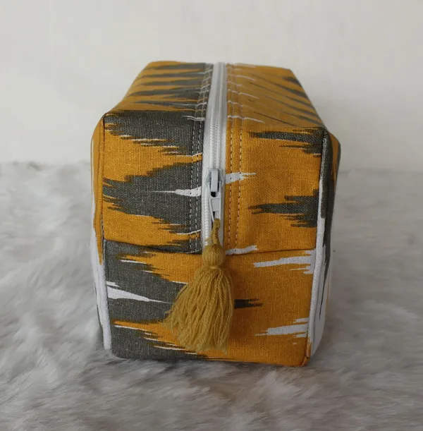 Pack_of_1_Piece_Cotton_Yellow_Grey_Printed_Ternion_Collection_Travel_Organize_Pouch_for_Women,_Men,_Girls,_and_Boys