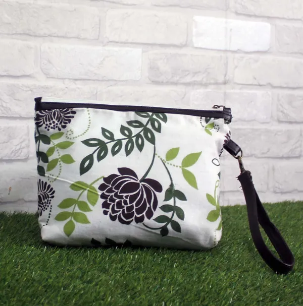 Pack_of_1_Piece_Cotton_Green_Floral_Printed_Multi_Utility_Pouch_for_Travel_and_Storage_Accessories_Organizer