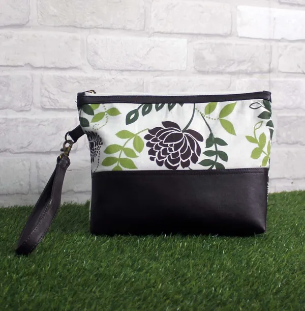 Pack_of_1_Piece_Cotton_Green_Floral_Printed_Multi_Utility_Pouch_for_Travel_and_Storage_Accessories_Organizer