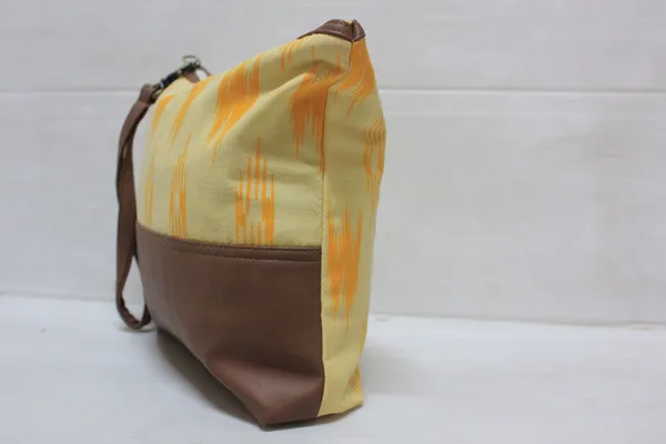 Pack_of_1_Piece_Cotton_Yellow_Printed_Multi_Utility_Pouch_for_Travel_and_Storage_Accessories_Organizer