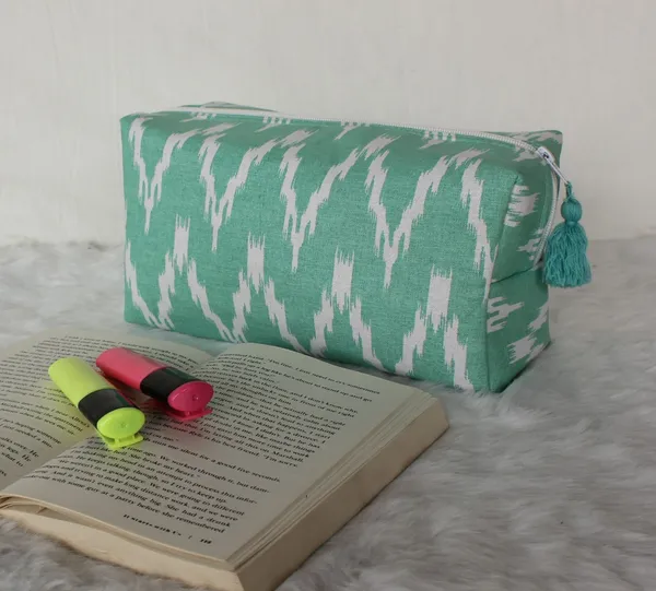 Pack_of_1_Piece_Cotton_Aqua_Printed_Waggel_Collection_Travel_Organize_Pouch_for_Women,_Men,_Girls,_and_Boys